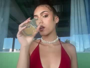 Vickyyyx Chaturbate stream image from December 29, 2025