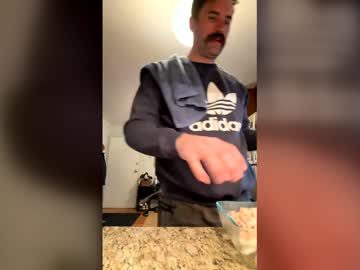 Kingxhelm Chaturbate stream image from December 29, 2025