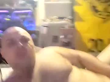 Chubbyissy Chaturbate stream image from December 29, 2025