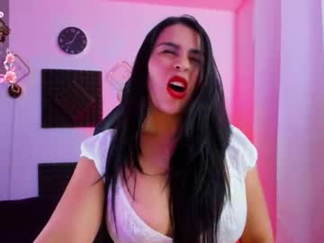 Hannarusso Chaturbate stream image from December 30, 2025
