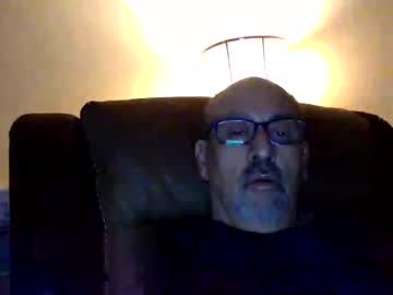 Freshdog7 Chaturbate stream image from December 30, 2025