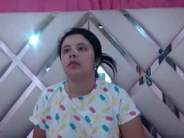 Nathaly_Low Chaturbate stream image from December 30, 2025