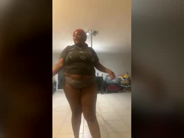 Honesti_Pretty Chaturbate stream image from December 30, 2025