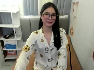 Bigcockjade Chaturbate stream image from December 30, 2025
