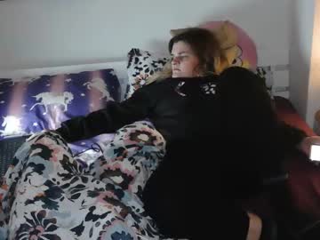 Family_Shorty Chaturbate stream image from December 30, 2025