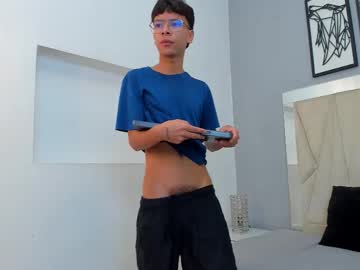 Adams_Bobby Chaturbate stream image from December 30, 2025