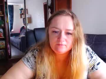 Honeydewmolly Chaturbate stream image from December 30, 2025
