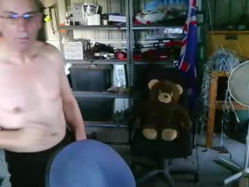 Kimintheshed Chaturbate stream image from December 30, 2025