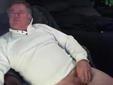 Canamanxxx Chaturbate stream image from December 30, 2025