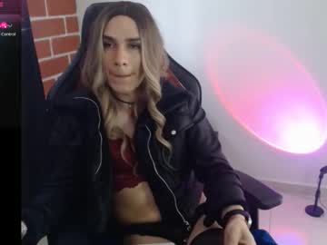 Lunamora0 Chaturbate stream image from December 30, 2025
