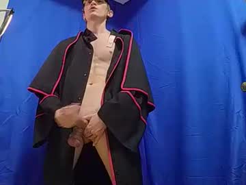 Azrielmunster Chaturbate stream image from December 30, 2025