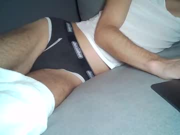Andy_24j Chaturbate stream image from December 30, 2025