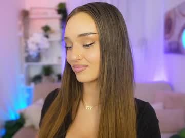 Clara_Smile Chaturbate stream image from December 30, 2025