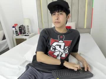 Julian_Xp Chaturbate stream image from December 30, 2025