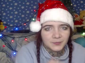 Mustardgirl Chaturbate stream image from December 30, 2025