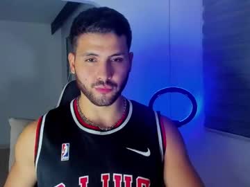 Dereckhardd Chaturbate stream image from December 30, 2025