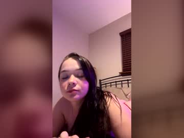 Laceymaeee Chaturbate stream image from December 31, 2025