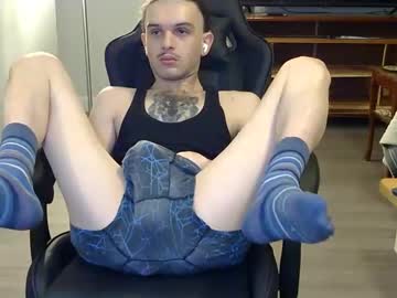 Curiouss25 Chaturbate stream image from December 31, 2025