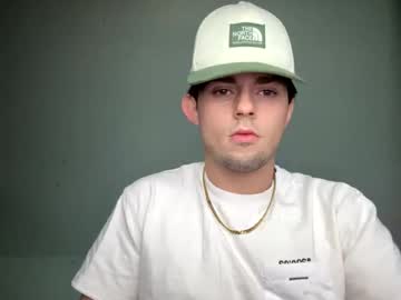 Avrilparamoree Chaturbate stream image from December 31, 2025