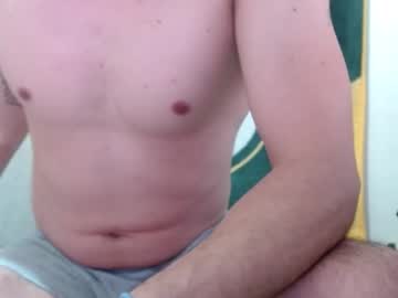 Small_Wood21 Chaturbate stream image from December 31, 2025