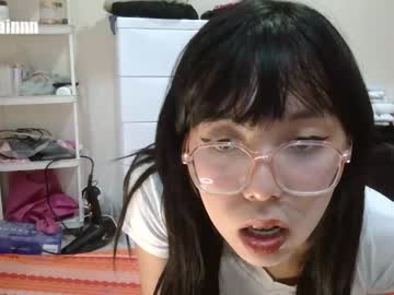 Hrnyuki Chaturbate stream image from December 31, 2025