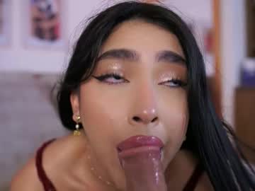 Julesbennet Chaturbate stream image from December 31, 2025