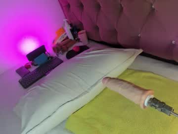 Kylie_Sttel Chaturbate stream image from December 31, 2025