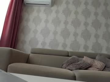Xenablow Chaturbate stream image from December 31, 2025