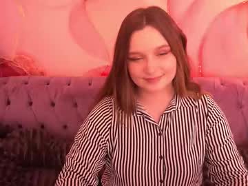 Magicpeachhs Chaturbate stream image from December 31, 2025