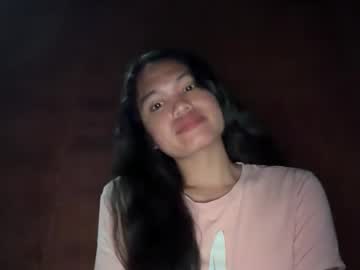 Leora_Luna Chaturbate stream image from December 31, 2025