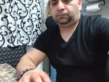 Bela747741 Chaturbate stream image from December 31, 2025