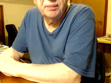 Cheekylilchappy Chaturbate stream image from December 31, 2025