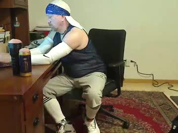Hockeybud Chaturbate stream image from December 31, 2025