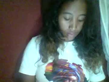Clarah0123 Chaturbate stream image from December 31, 2025