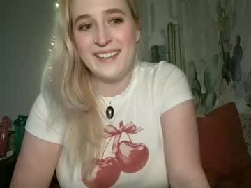 Msclairewhatever Chaturbate stream image from December 31, 2025