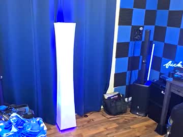 Jizzyblue Chaturbate stream image from January 01, 2026