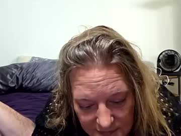 Claudineddd Chaturbate stream image from January 01, 2026