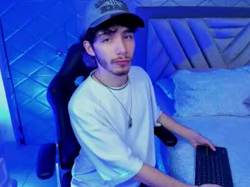 Jojobraando Chaturbate stream image from January 01, 2026