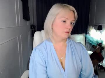 Emmmam Chaturbate stream image from January 01, 2026
