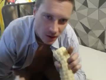 Petersvercic2 Chaturbate stream image from January 01, 2026