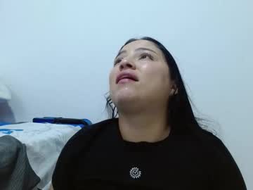 Isabel_24_Gil Chaturbate stream image from January 01, 2026