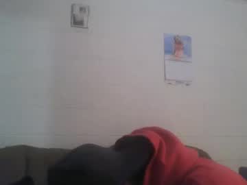 Unclemuff Chaturbate stream image from January 01, 2026