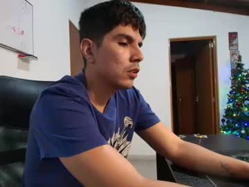 Pipelon09p Chaturbate stream image from January 02, 2026