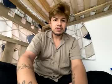Paulzacx Chaturbate stream image from January 02, 2026