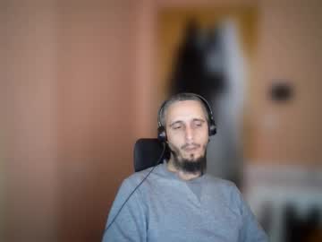 Lefrenchiies Chaturbate stream image from January 02, 2026