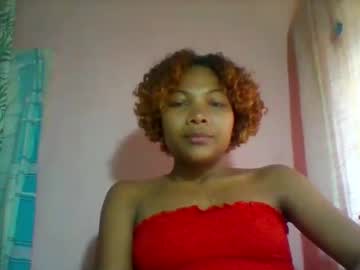 Lyndah19 Chaturbate stream image from January 02, 2026