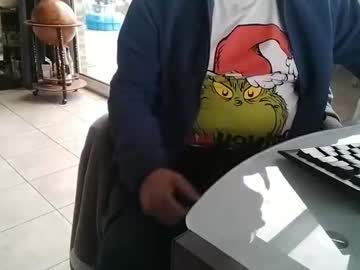 Pantyrafke Chaturbate stream image from January 02, 2026