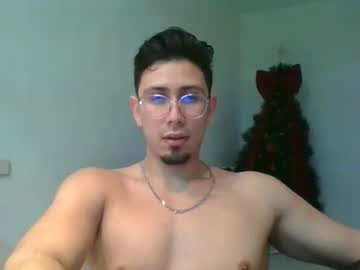Alexandbrandom Chaturbate stream image from January 02, 2026
