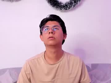 Reylatino24 Chaturbate stream image from January 02, 2026