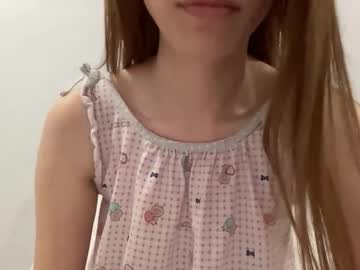 Minniecookie Chaturbate stream image from January 03, 2026